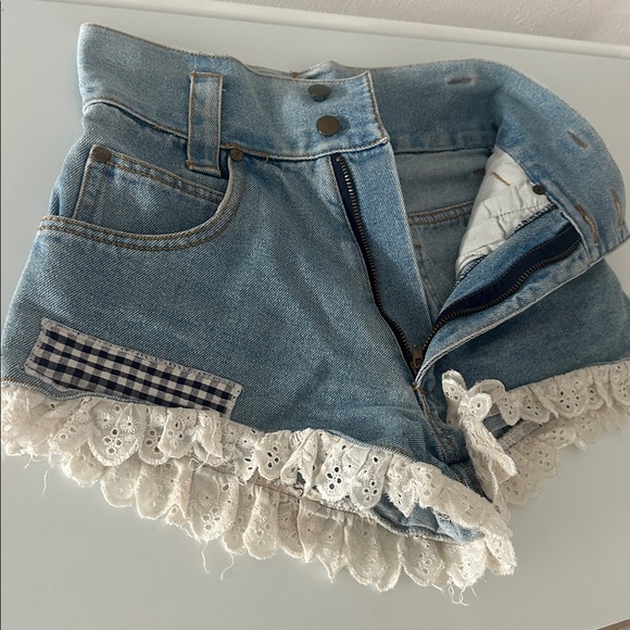 Vintage stunning Cotton Express Jean shorts size 3-4 cute ruffled shorts lace - Picture 2 of 12